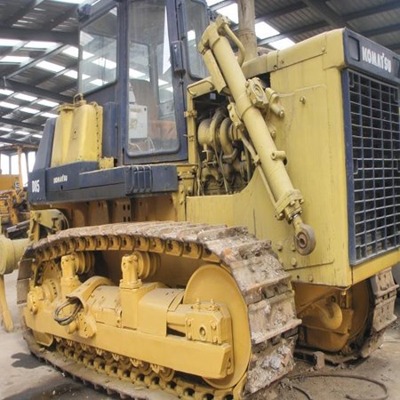 KOMATSU D85-18, D85-21, D155 bulldozer