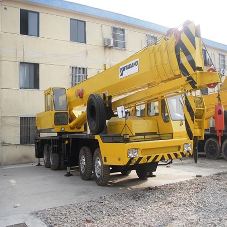 TADANO: TG250E, TG300E, TG350E, TG500E, TG550E, TG650E, TG800E, TG1000E, TG1200E, TG1600E 