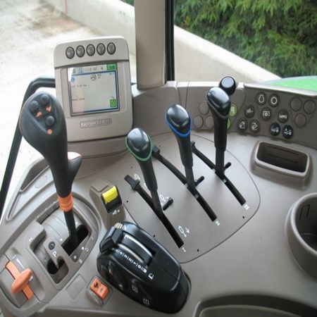 2007 John Deere 6430