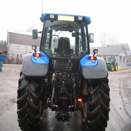 2003 NEW HOLLAND TM130