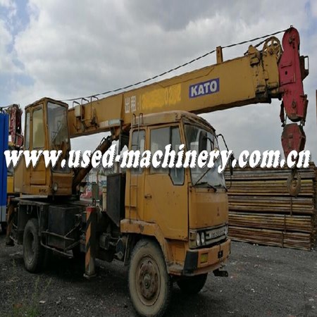 Used KATO NK110H crane for Sale