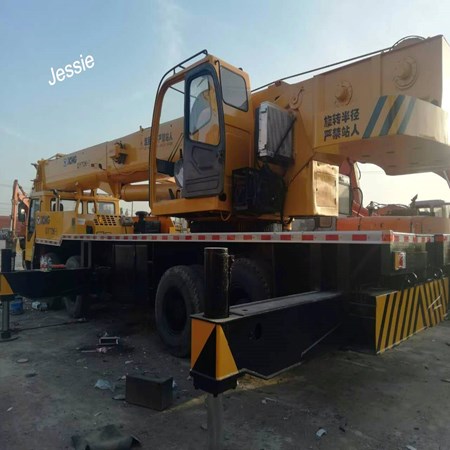 2014 XCMG QY70K-II Used Truck Crane 70 Ton in Good Working Condition
