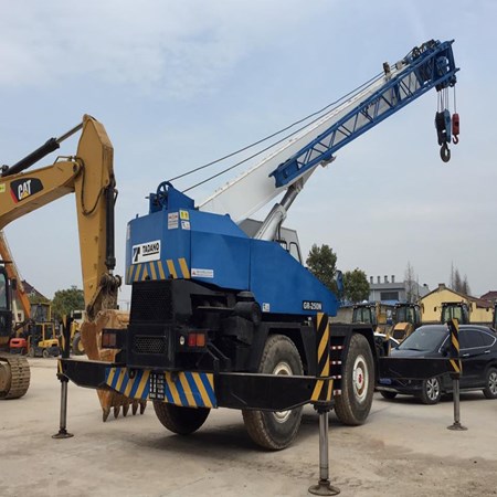 used Tadano rough-terrain crane GR-250N