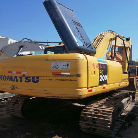 used Komatsu excavator PC200-7