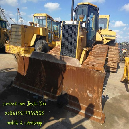 2 Units of Used Caterpillar D5M Bulldozer for Sale