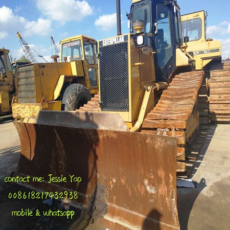 2 Units of Used Caterpillar D5M Bulldozer for Sale