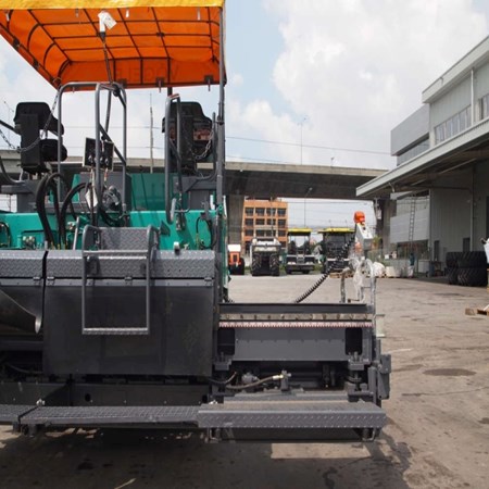 Used Tracked Paver Super 1800 – VÖGELE  for Sale