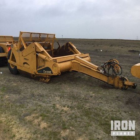 Used 2012 John Deere 1810E Pull Scraper for sale