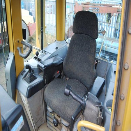 Caterpillar – Year 2004 – D6N XL Used Crawler Bull Dozer for Sale