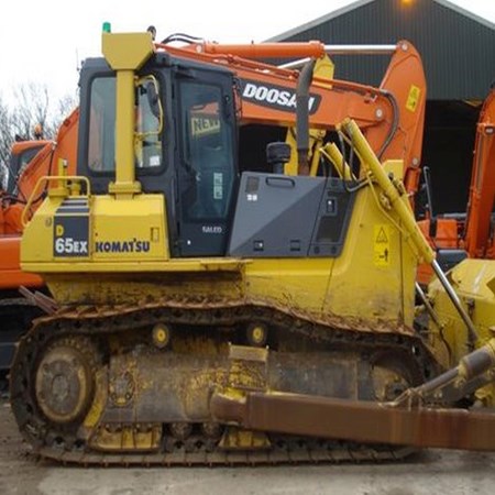 Komatsu – D65EXL-15 Used Crawler Bull Dozer for Sale