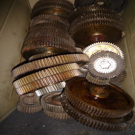 Gear hobbing machine Tos OFU 50