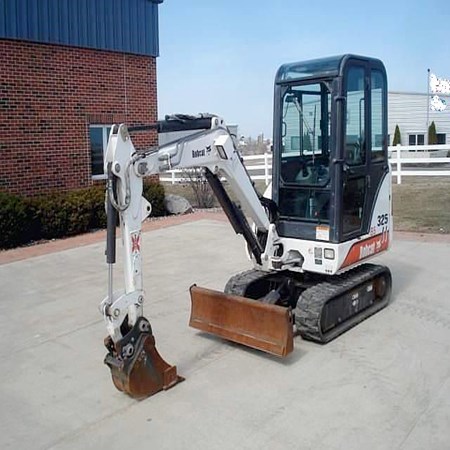 BOBCAT 325G