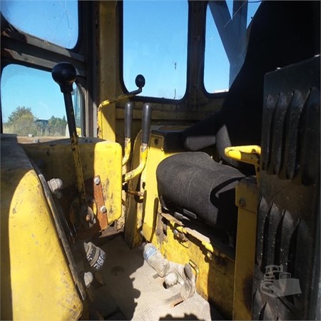 Komatsu – D65 LGP Used Crawler Dozer for Sale