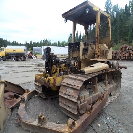 Komatsu – 1990 – D65E-8 Used Crawler Dozer for Sale