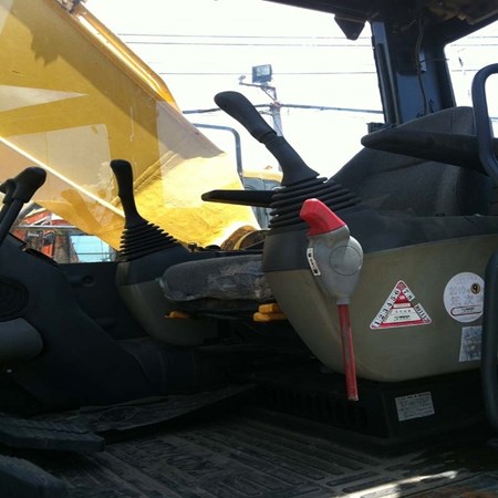 Used Komatsu PC200-8 Crawler Excavator for Sale