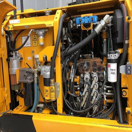 Used JCB JZ 235 Oilquick 70/55 Crawler Excavator for Sale