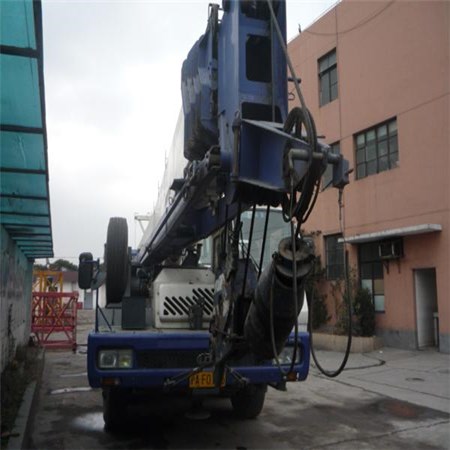 Tadano GT550E truck crane
