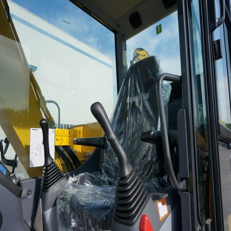 New Komatsu PC70-8 Crawler Excavator for Sale