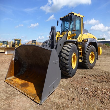 Used Volvo L120H Wheel Loader for Sale