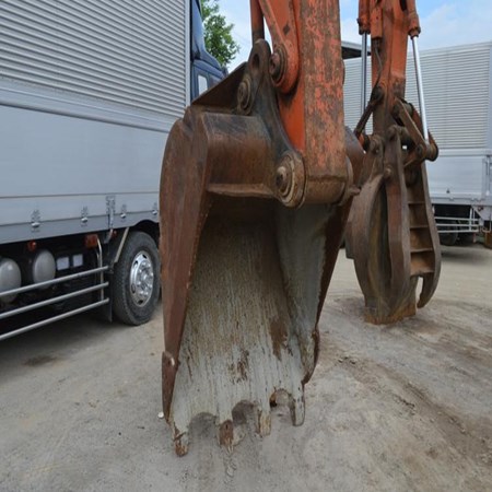 IHI IS12A – 150 HP Used Crawler Excavator for Sale