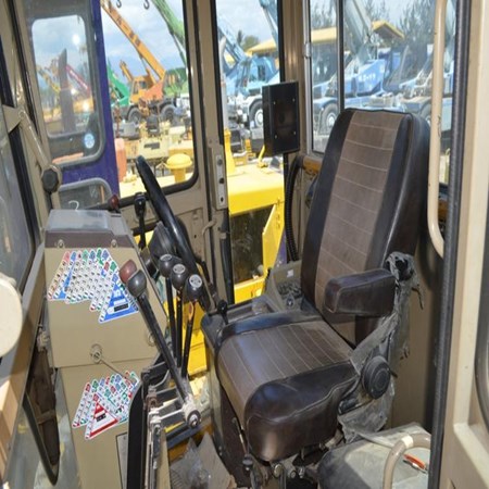 Used KOMATSU GD405A-2 Motor Grader for Sale