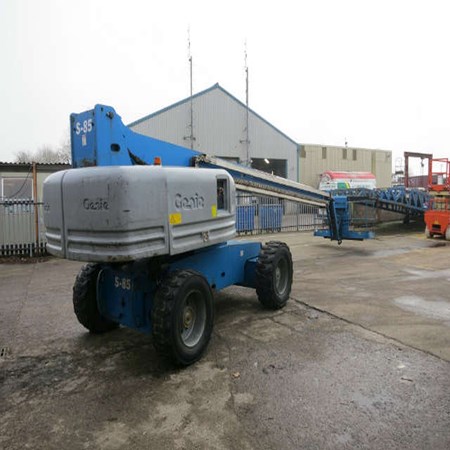 Used Genie S 85 Telescopic Lift - 2005 Year in Good Condition for sale at Caldicot (UK)