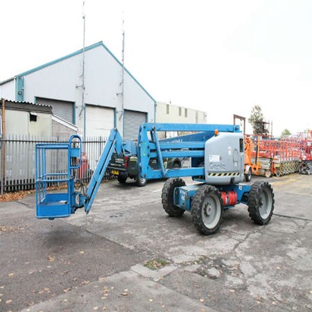 Used Z 45-25 J RT 4x2 Genie Gas Power Lift for sale - 2004 Year, 2520 Hours at Caldicot (UK)
