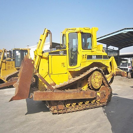 CATERPILLAR USED BULLDOZER - 1999 D6R for Sale