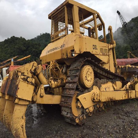 24 Units of Used Caterpillar D8L Bulldozer for Sale