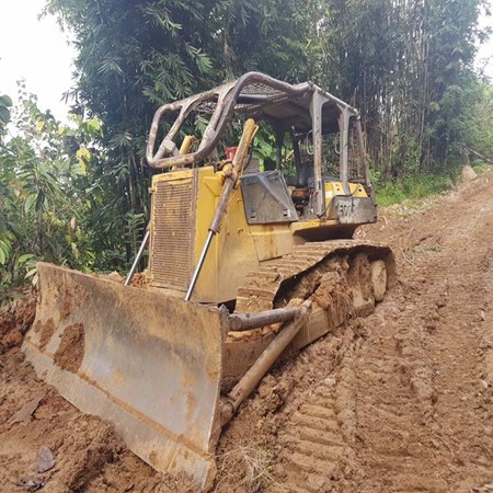 40 Units of Used Bulldozer - Komatsu D85SS-2 for Sale
