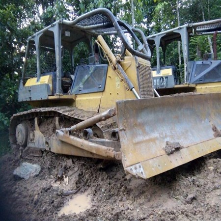 40 Units of Used Bulldozer - Komatsu D85SS-2 for Sale