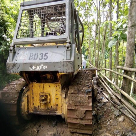40 Units of Used Bulldozer - Komatsu D85SS-2 for Sale