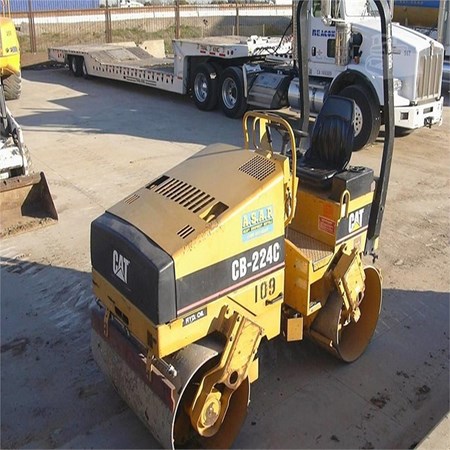 Used CATERPILLAR CB-224C Smooth Drum Compactor for Sale