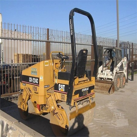 Used CATERPILLAR CB-224C Smooth Drum Compactor for Sale