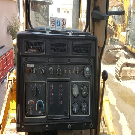 2 Units of Used Crawler Dozer CAT D8R for Sale