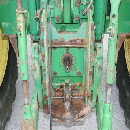 Agricultural Tractor John Deere 7700