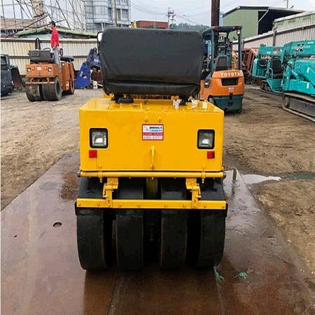Sakai – TW500 Used Road Roller for Sale