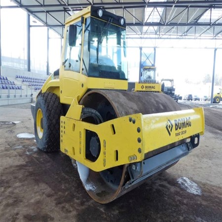BOMAG – 2016 – 213 D-4i Used Compactor for Sale