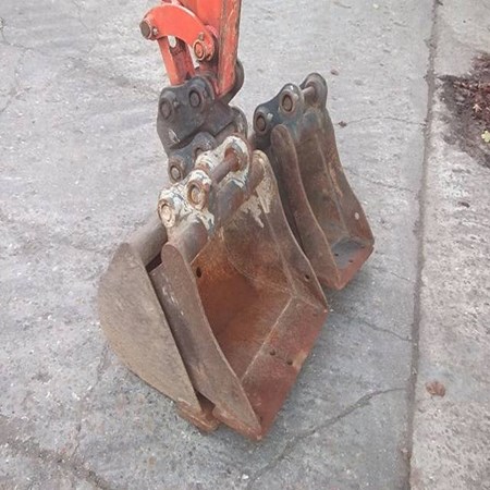 Used HITACHI ZX 17 U-2 Mini Excavator < 7t (Mini Diggers) for Sale