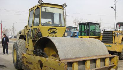 used singledrum roller dynapac ca25