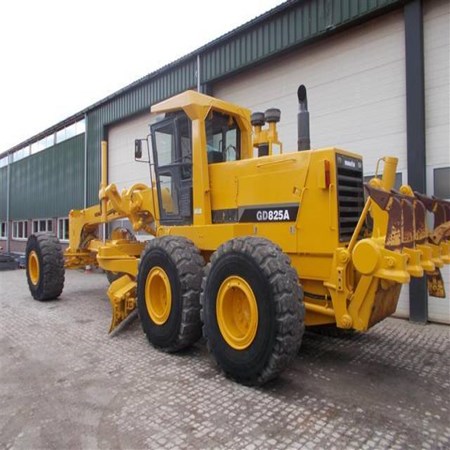Komatsu – GD825A-2 Used Motor Grader for Sale