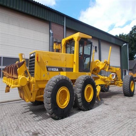 Komatsu – GD825A-2 Used Motor Grader for Sale
