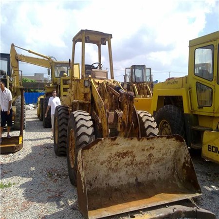 Caterpillar 910E wheel loader
