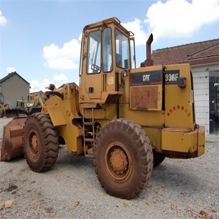 Caterpillar 936F wheel loader