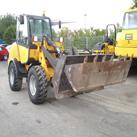 2006 Volvo L25B