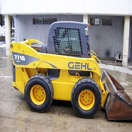 2006 Gehl SL7710STX