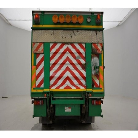 Mercedes-Benz – 2002 – 815 Used Truck for Sale