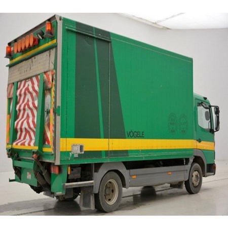Mercedes-Benz – 2002 – 815 Used Truck for Sale