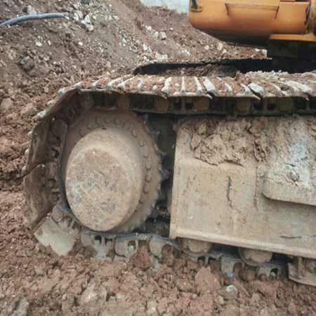 Used R3000-7 Crawler Excavator – Hyundai for Sale