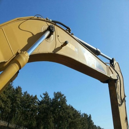 Caterpillar – 330DL Used Crawler Excavator for Sale